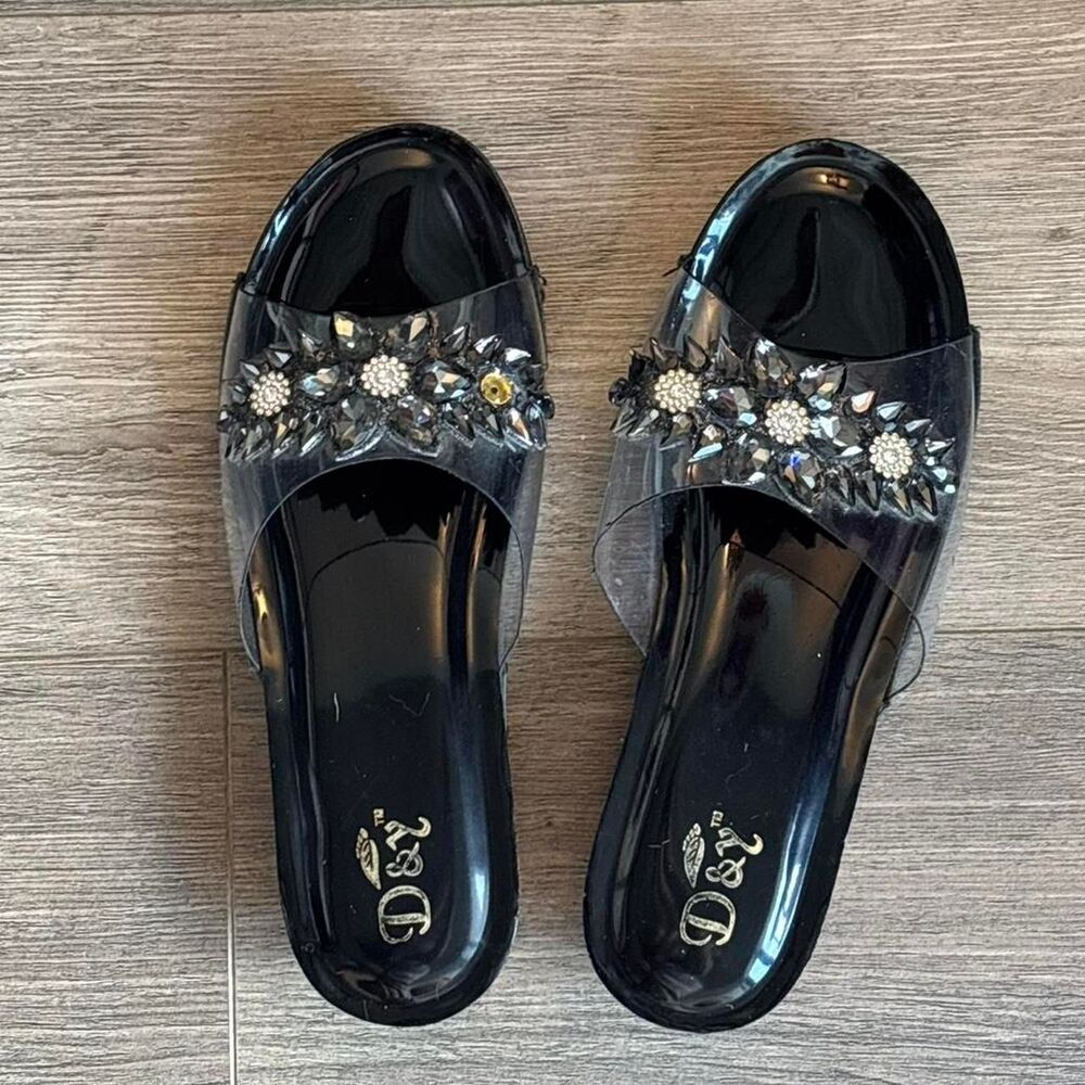 Women's Black and Silver Sandals